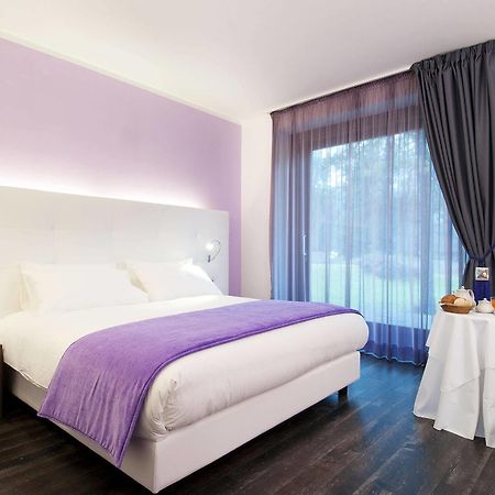 Bed&Garden Bed & Breakfast Cesate Bagian luar foto