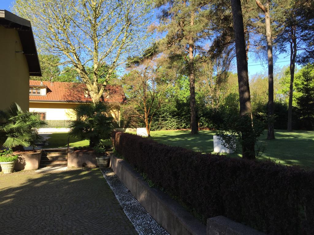 Bed&Garden Bed & Breakfast Cesate Bagian luar foto
