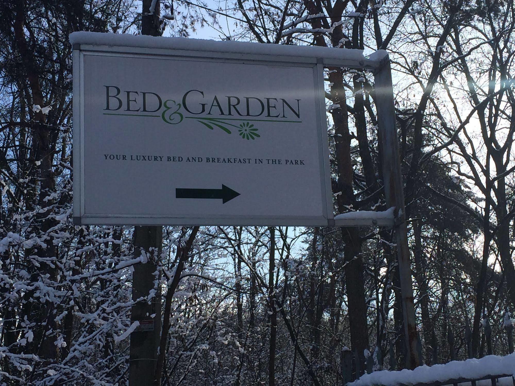 Bed&Garden Bed & Breakfast Cesate Bagian luar foto